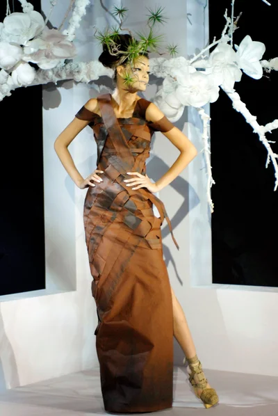 Look 14